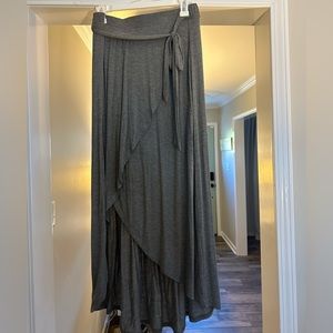 Grey skirt